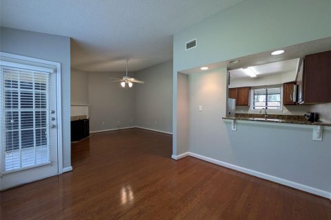 Condominio en venta en Altamonte Springs, Florida, 1 dormitorio, 78.22 m2 № 1870540 - foto 13