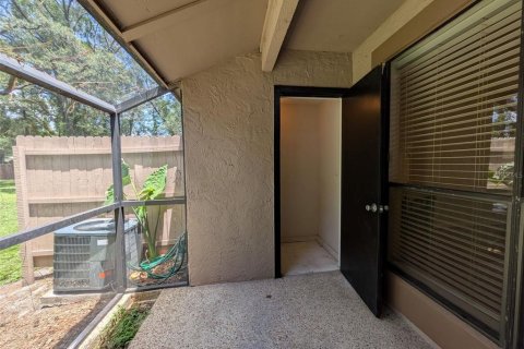Condominio en venta en Altamonte Springs, Florida, 1 dormitorio, 78.22 m2 № 1870540 - foto 11