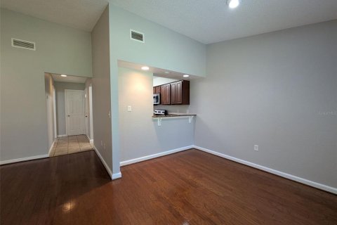 Condominio en venta en Altamonte Springs, Florida, 1 dormitorio, 78.22 m2 № 1870540 - foto 12