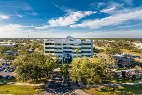 Immobilier commercial à louer à Port Charlotte, Floride: 6730.96 m2 № 213915 - photo 20