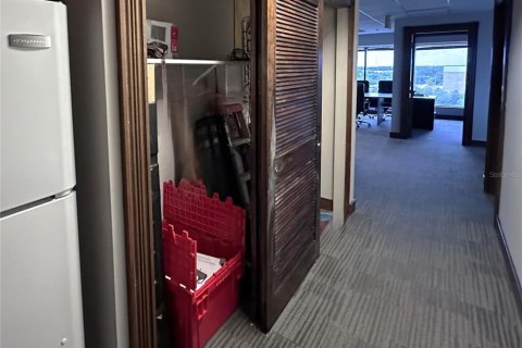 Immobilier commercial à louer à Port Charlotte, Floride: 6730.96 m2 № 213915 - photo 27