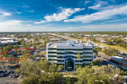 Immobilier commercial à louer à Port Charlotte, Floride: 6730.96 m2 № 213915 - photo 21