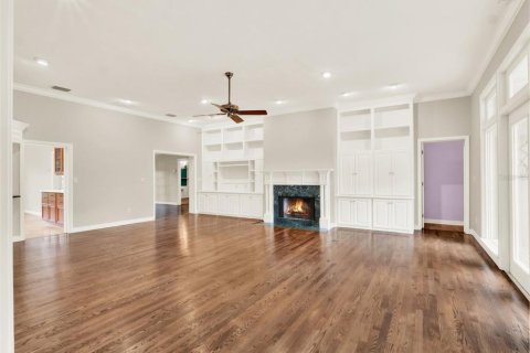 House in Winter Park, Florida 5 bedrooms, 292.18 sq.m. № 1898786 - photo 13