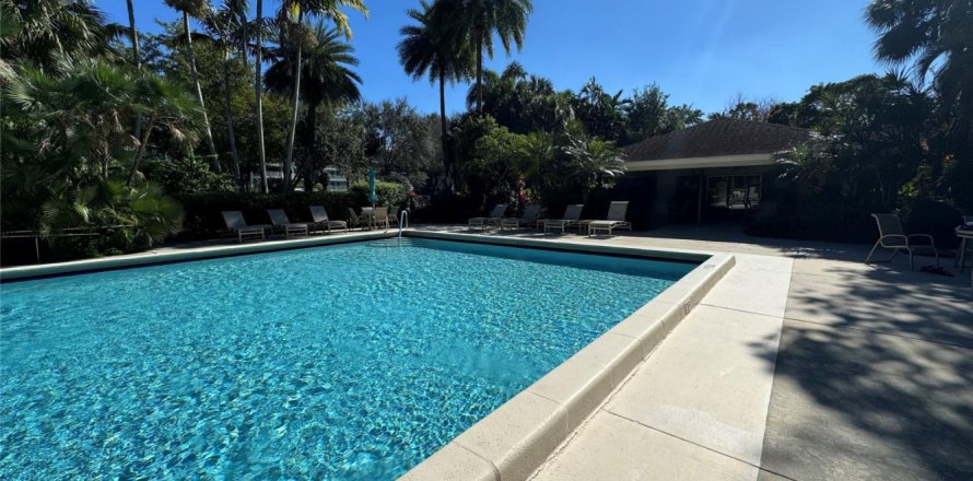 Condo à Pompano Beach, Floride, 3 chambres № 778116