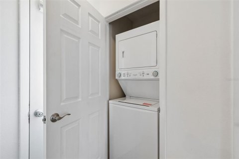 Condo in Tampa, Florida, 2 bedrooms № 2122473 - photo 13