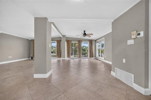 Villa ou maison à vendre à Port Charlotte, Floride: 4 chambres, 197.14 m2 № 2402944 - photo 5