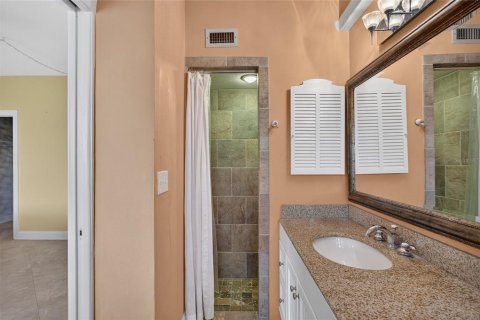 Villa ou maison à vendre à Port Charlotte, Floride: 4 chambres, 197.14 m2 № 2402944 - photo 27