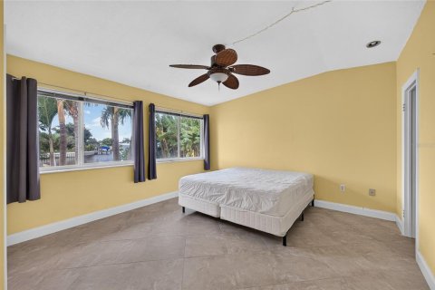 Villa ou maison à vendre à Port Charlotte, Floride: 4 chambres, 197.14 m2 № 2402944 - photo 23