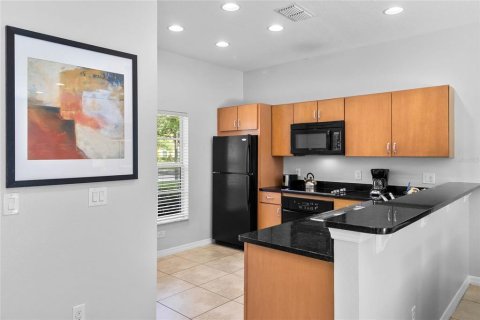 Townhouse in Kissimmee, Florida 3 bedrooms, 136.57 sq.m. № 1642717 - photo 5