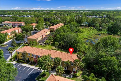 Townhouse in Kissimmee, Florida 3 bedrooms, 136.57 sq.m. № 1642717 - photo 3