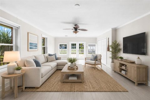 House in Seminole, Florida 4 bedrooms, 252.23 sq.m. № 2284805 - photo 8