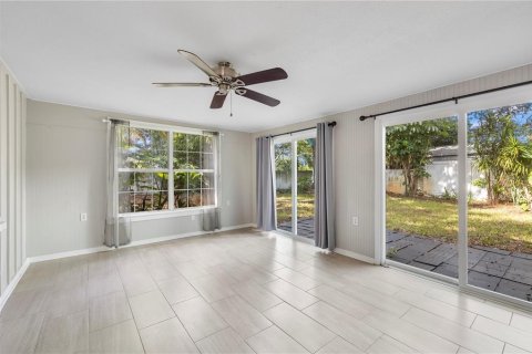 House in Seminole, Florida 4 bedrooms, 252.23 sq.m. № 2284805 - photo 28