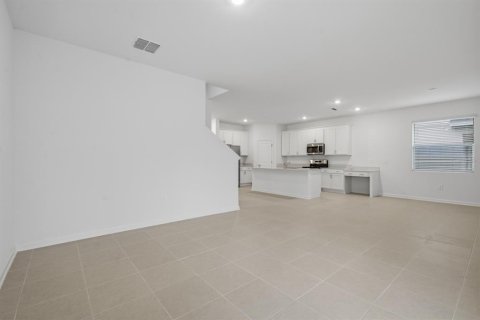 Villa ou maison à louer à Clermont, Floride: 5 chambres, 228.08 m2 № 2413486 - photo 7