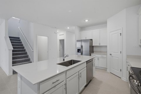 Villa ou maison à louer à Clermont, Floride: 5 chambres, 228.08 m2 № 2413486 - photo 16