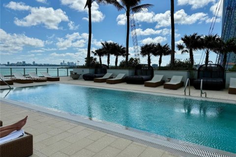 Condominio en venta en Miami, Florida, 1 dormitorio, 87.61 m2 № 2000628 - foto 24