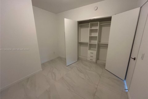 Condominio en venta en Miami, Florida, 1 dormitorio, 87.61 m2 № 2000628 - foto 14