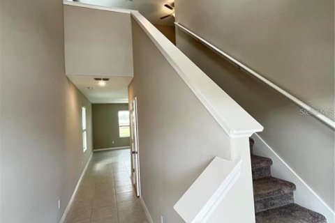 Villa ou maison à louer à Wesley Chapel, Floride: 4 chambres, 173.73 m2 № 2142497 - photo 5