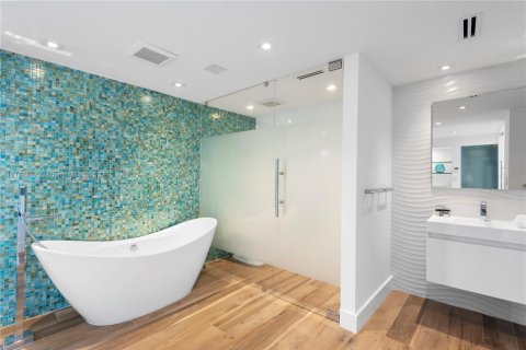 Casa en alquiler en Hollywood, Florida, 5 dormitorios, 363.15 m2 № 1703091 - foto 13