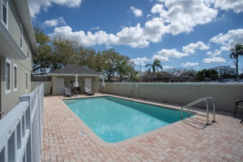 Adosado en venta en Seminole, Florida, 3 dormitorios, 211.07 m2 № 2099492 - foto 6