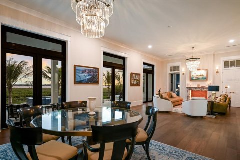 House in Palmetto, Florida 4 bedrooms, 418.52 sq.m. № 2123345 - photo 16