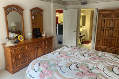 Condo in Fort Lauderdale, Florida, 2 bedrooms  № 1738447 - photo 16