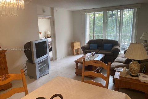 Condo in Fort Lauderdale, Florida, 2 bedrooms  № 1738447 - photo 6