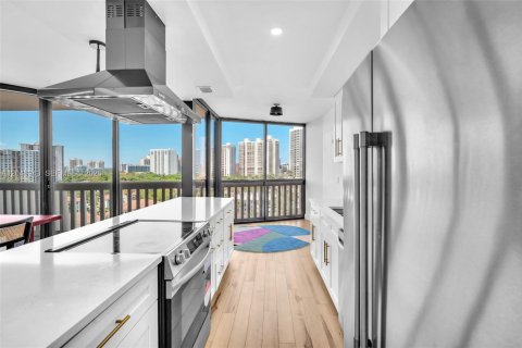 Condo in Aventura, Florida, 3 bedrooms № 2261360 - photo 14