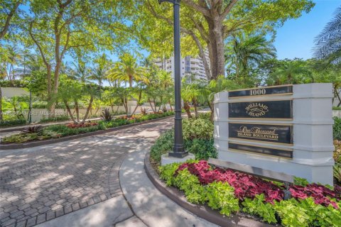 Condo in Aventura, Florida, 3 bedrooms № 2261360 - photo 9