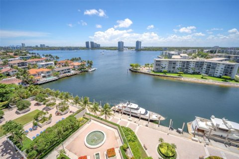 Condo in Aventura, Florida, 3 bedrooms № 2261360 - photo 4