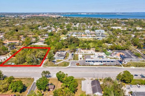 Commercial property in Clearwater, Florida 179.86 sq.m. № 2427343