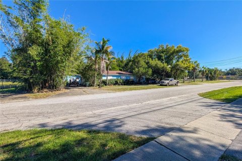 Commercial property in Clearwater, Florida 179.86 sq.m. № 2427343 - photo 21