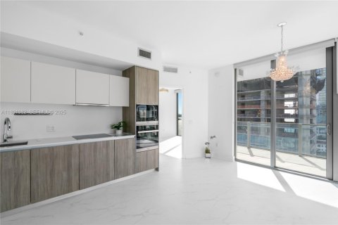 Condominio en venta en Miami, Florida, 2 dormitorios, 87.7 m2 № 2035396 - foto 19