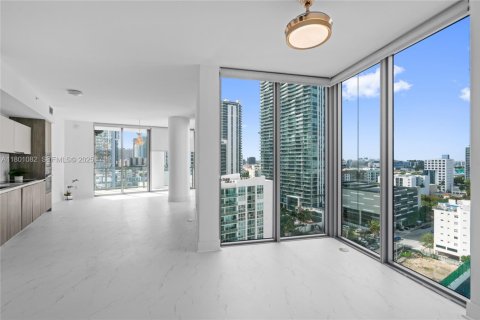 Condominio en venta en Miami, Florida, 2 dormitorios, 87.7 m2 № 2035396 - foto 11