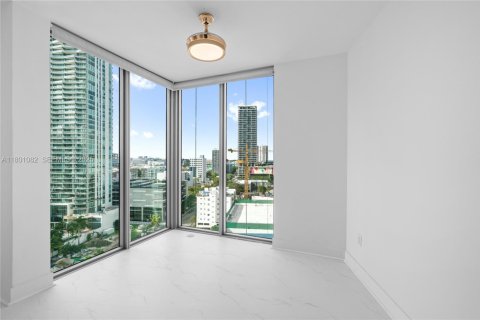 Condominio en venta en Miami, Florida, 2 dormitorios, 87.7 m2 № 2035396 - foto 14