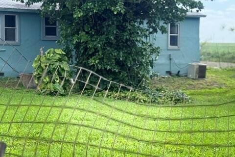Casa en venta en South Bay, Florida, 9 dormitorios, 155.61 m2 № 2077526 - foto 3