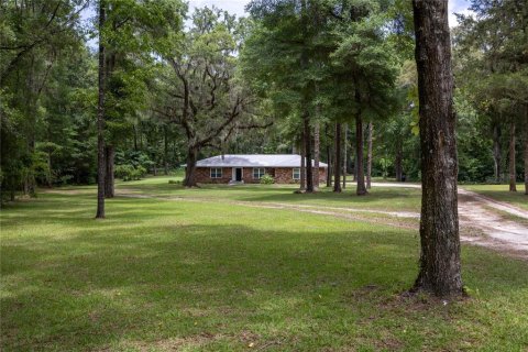 House in Alachua, Florida 3 bedrooms, 177.44 sq.m. № 1783272 - photo 4