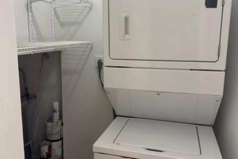 Купить таунхаус в Дирфилд-Бич, Флорида 1 комната, 104.24м2, № 2249558 - фото 11