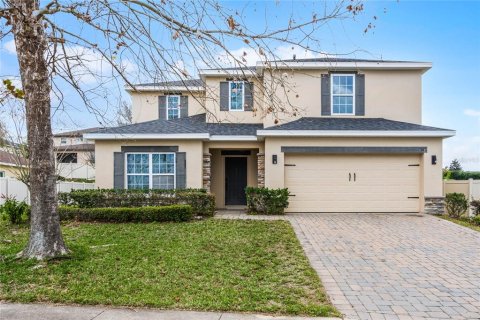 House in Clermont, Florida 5 bedrooms, 240.8 sq.m. № 1733606 - photo 1