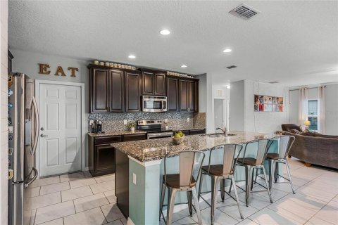 House in Clermont, Florida 5 bedrooms, 240.8 sq.m. № 1733606 - photo 29