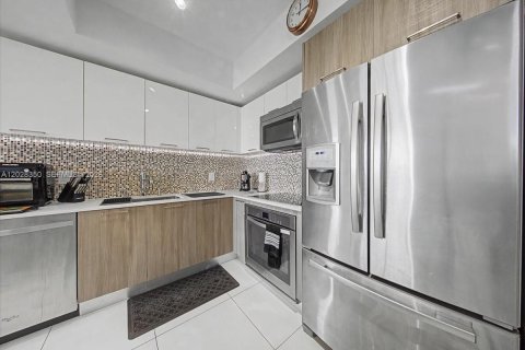 Купить кондоминиум в Дорал, Флорида 3 спальни, 97.73м2, № 2078226 - фото 11