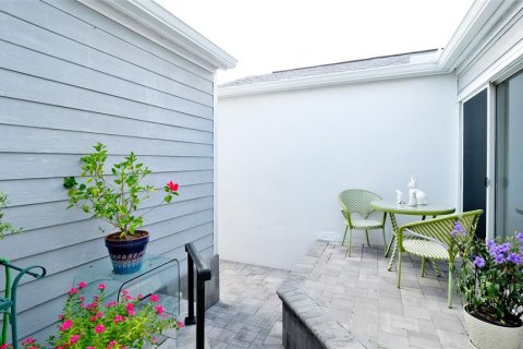 House in Bradenton, Florida 2 bedrooms, 127.09 sq.m. № 1919428 - photo 3