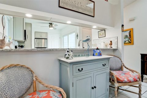 House in Bradenton, Florida 2 bedrooms, 127.09 sq.m. № 1919428 - photo 13