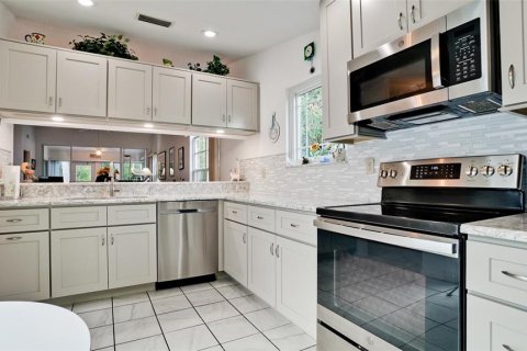 House in Bradenton, Florida 2 bedrooms, 127.09 sq.m. № 1919428 - photo 18