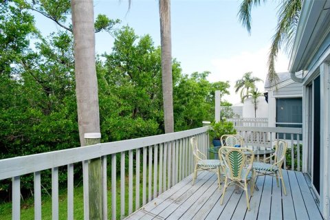 House in Bradenton, Florida 2 bedrooms, 127.09 sq.m. № 1919428 - photo 4