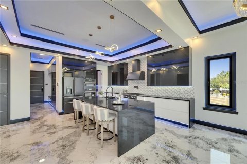 Купить виллу или дом в Аполло-Бич, Флорида 11 комнат, 355.26м2, № 1754442 - фото 11