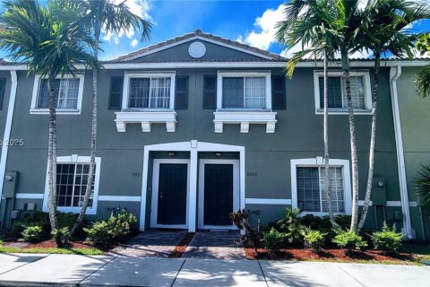 Touwnhouse à louer à Tamarac, Floride: 3 chambres, 131.74 m2 № 1946926 - photo 2