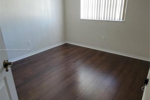 Touwnhouse à louer à Tamarac, Floride: 3 chambres, 131.74 m2 № 1946926 - photo 22