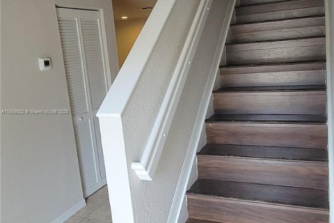 Touwnhouse à louer à Tamarac, Floride: 3 chambres, 131.74 m2 № 1946926 - photo 13