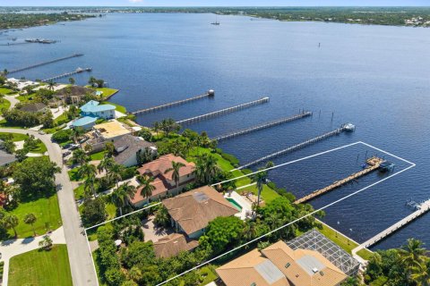 Casa en venta en Stuart, Florida, 5 dormitorios, 465.72 m2 № 2382734 - foto 14