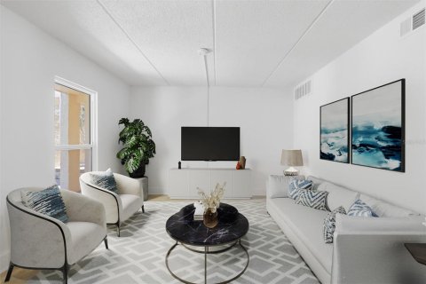 Купить кондоминиум в Сент-Пит-Бич, Флорида 7 комнат, 70.61м2, № 2147642 - фото 11